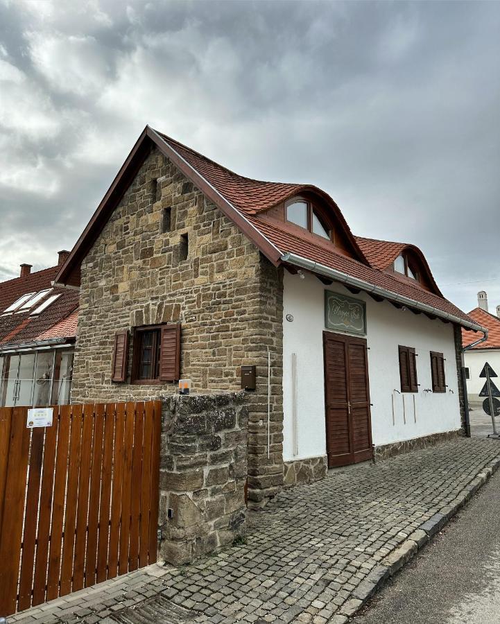 Piros Vendégház Tihany Extérieur photo